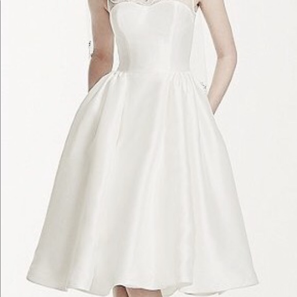 Oleg Cassini Dresses & Skirts - Oleg  Cassini Wedding dress size 10